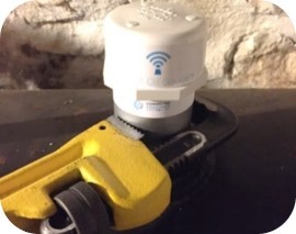 PIPE WRENCH ON SMART OIL GAUGE