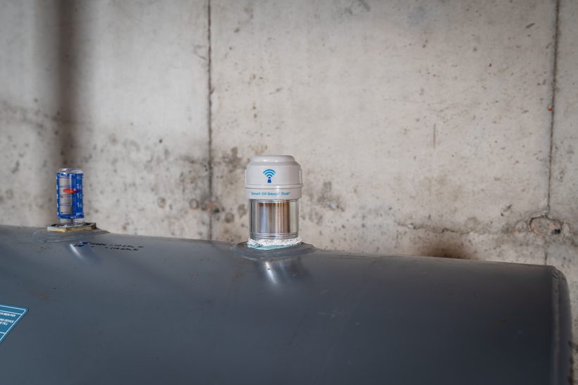Smart Oil Gauge Duo installed on a heating oil tank